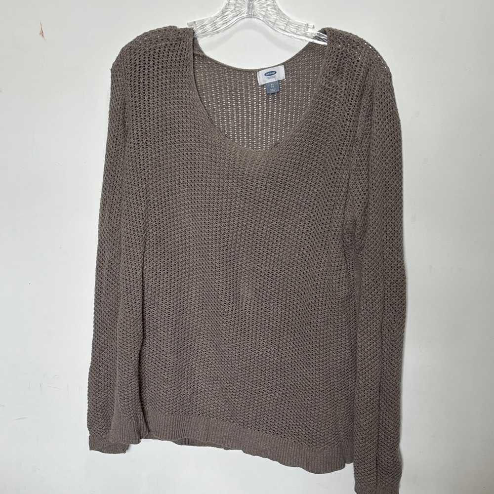 Old Navy Taupe Knit Pullover
